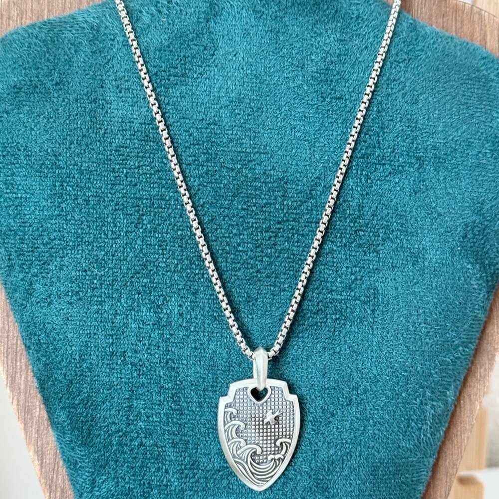 David Yurman Shield Waves Enhancer Pendant with Box Chain 19-20»